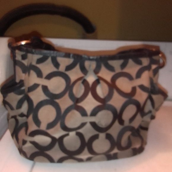 Coach Black‎ and Brown Signature Shoulder Bag - Picture 5 of 14